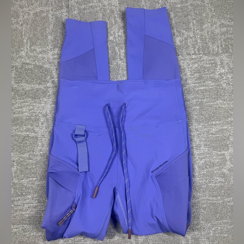 Lululemon Cargo SHR Hiking Tight Purple Women Size 4 LW5EQ9S